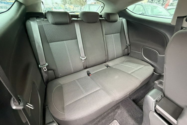 Opel Astra GTC, PDC 2x, Podgrz. fotele, Ele szyby, Ele lusterka, 2 kpl. kół zdjęcie 25
