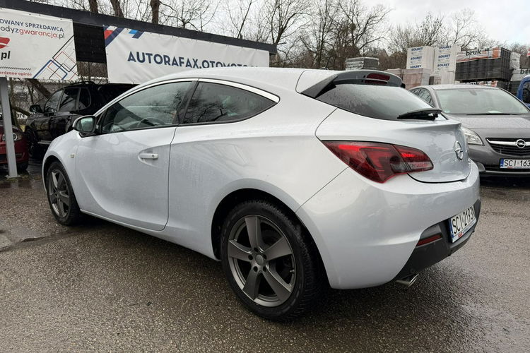 Opel Astra GTC, PDC 2x, Podgrz. fotele, Ele szyby, Ele lusterka, 2 kpl. kół zdjęcie 8