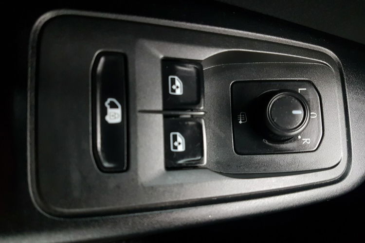 Volkswagen Caddy MAXI 2.0 TDI DŁUGI BLASZAK VAN FURGON KLIMA 6-BIEGÓW MANUAL zdjęcie 9