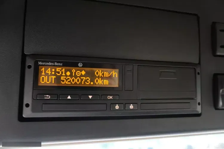 Mercedes Actros 2543 / NOWA laweta / Retarder / Kabina sypialna zdjęcie 23