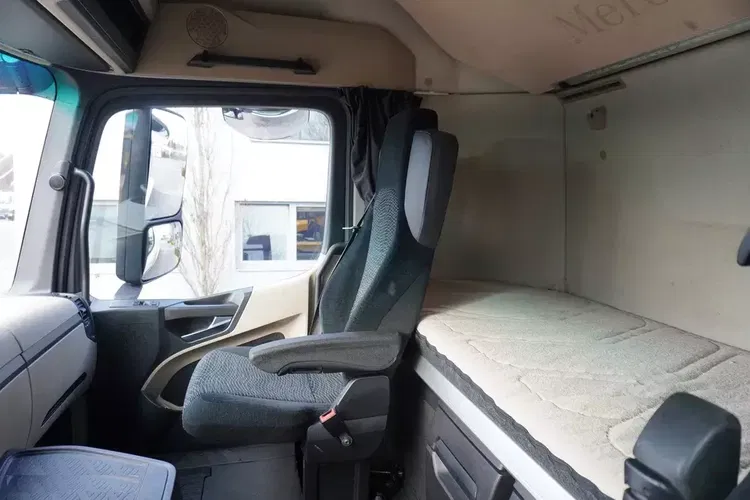 Mercedes Actros 2543 / NOWA laweta / Retarder / Kabina sypialna zdjęcie 24