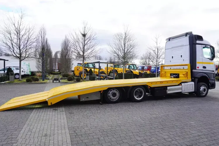 Mercedes Actros 2543 / NOWA laweta / Retarder / Kabina sypialna zdjęcie 8