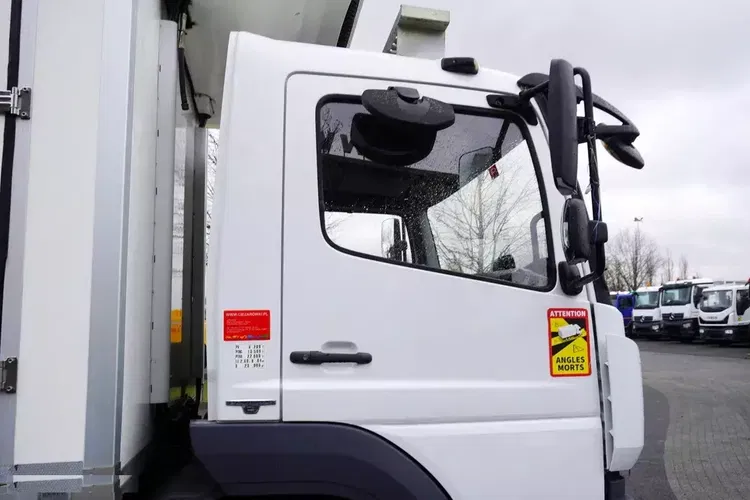 Mercedes Atego 1318 E6 4x2 / Chłodnia Cazaux 17 EPAL / Multitemperatura / Thermoking T-1000R zdjęcie 11