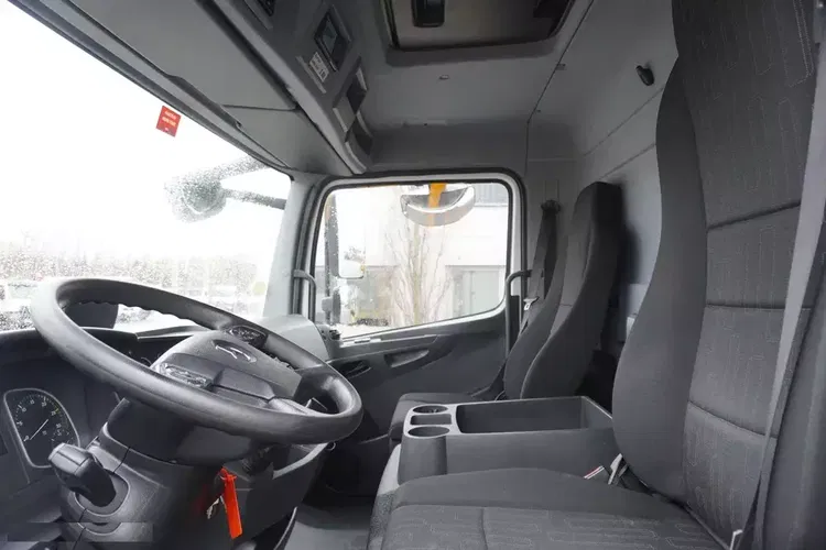 Mercedes Atego 1318 E6 4x2 / Chłodnia Cazaux 17 EPAL / Multitemperatura / Thermoking T-1000R zdjęcie 14