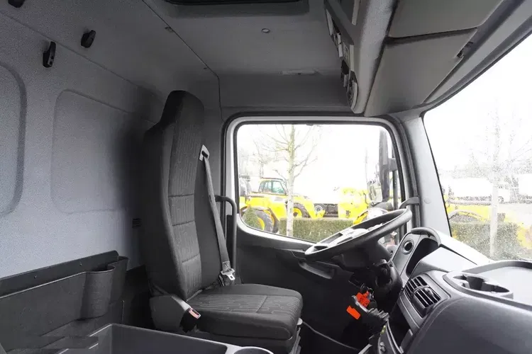 Mercedes Atego 1318 E6 4x2 / Chłodnia Cazaux 17 EPAL / Multitemperatura / Thermoking T-1000R zdjęcie 21
