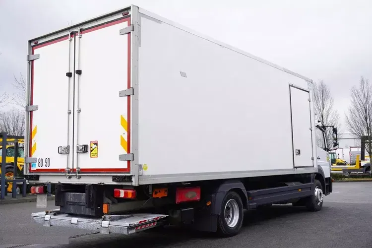 Mercedes Atego 1318 E6 4x2 / Chłodnia Cazaux 17 EPAL / Multitemperatura / Thermoking T-1000R zdjęcie 3