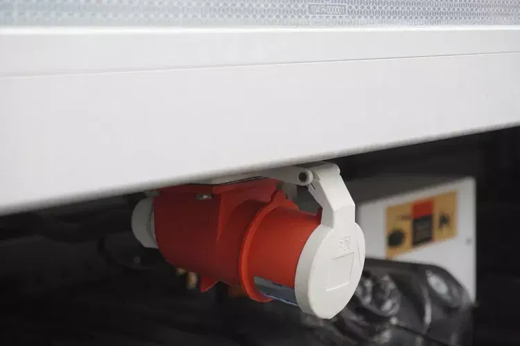 Mercedes Atego 1318 E6 4x2 / Chłodnia Cazaux 17 EPAL / Multitemperatura / Thermoking T-1000R zdjęcie 9