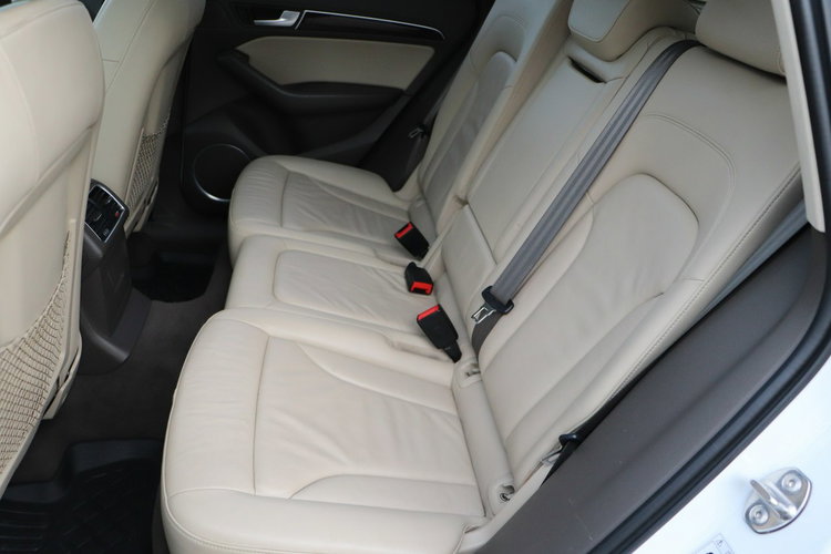 Audi Q5 automat, skóra, navi, podgrzewane fotele, zarejestrowany zdjęcie 11