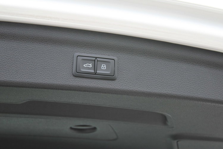 Audi Q3 VIRTUALN netto 91 788 PLN Gwarancja Salon Polska G.Fotele zdjęcie 13