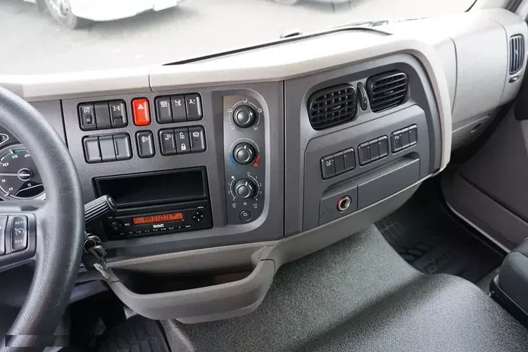 DAF LF / 260 / ACC / E 6 / FIRANKA / 18 PALET / DŁ. 7.2 M zdjęcie 39