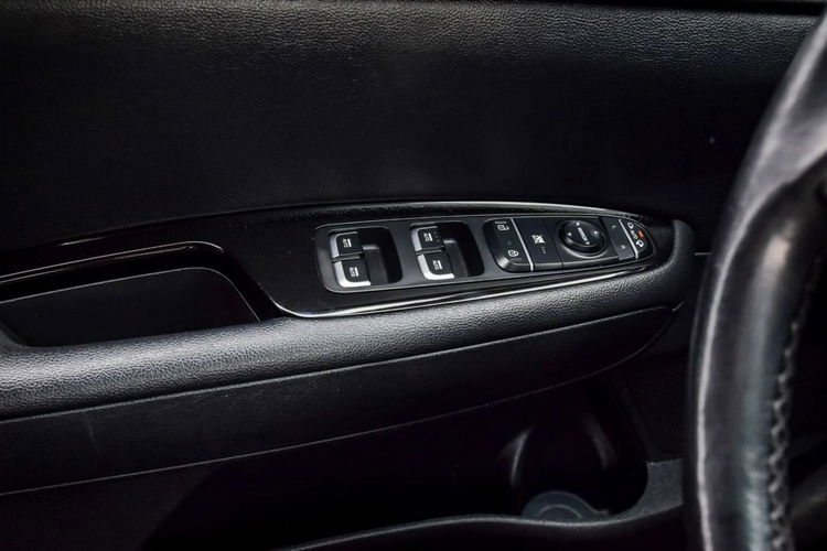 Kia Optima Z polskiego salonu - 100% Oryginał - Bogata wersja - Automat- Półskóry zdjęcie 17