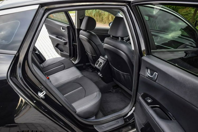 Kia Optima Z polskiego salonu - 100% Oryginał - Bogata wersja - Automat- Półskóry zdjęcie 27