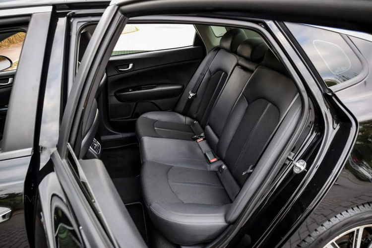Kia Optima Z polskiego salonu - 100% Oryginał - Bogata wersja - Automat- Półskóry zdjęcie 29