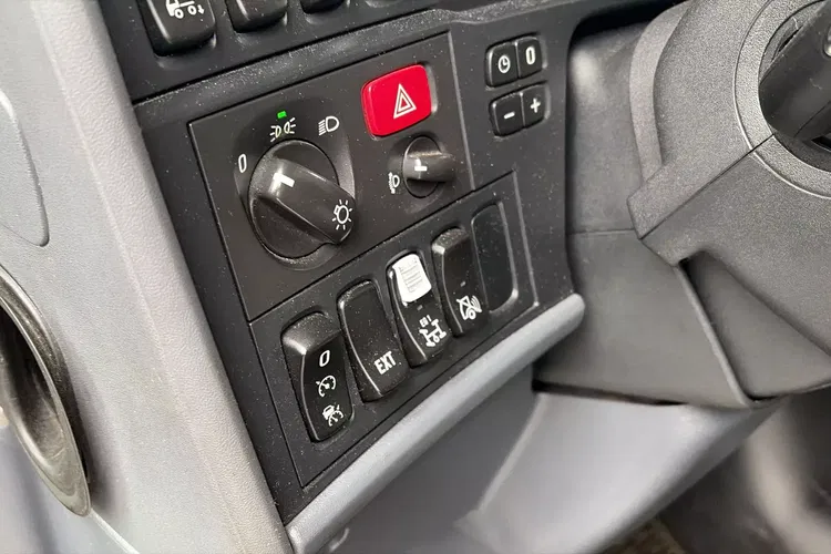 Scania R410 zdjęcie 18