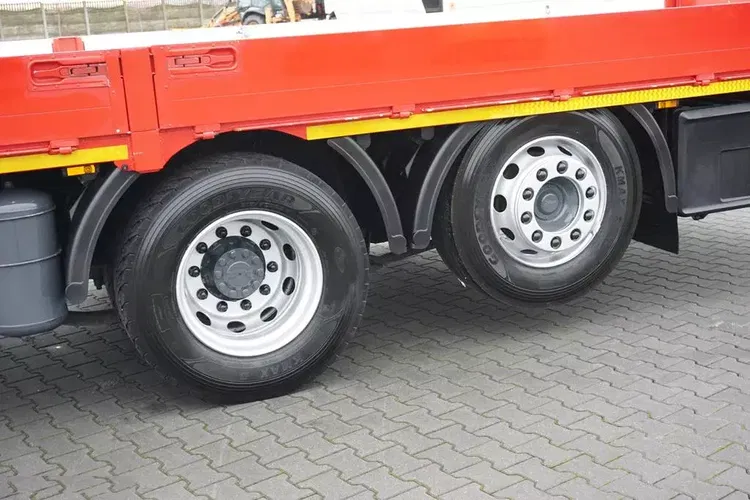 DAF CF / 410 / ACC / E 6 / SKRZYNIOWY + NAJAZDY / DŁ. 8,5 M / OŚ SKRĘTNA / ŁAD. 15 420 KG zdjęcie 28