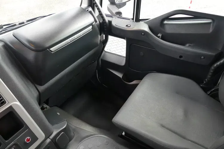 Iveco TRAKKER 310 / HDS FASSI F100 + SKRZYNIA 6.20 / MANUAL / zdjęcie 34