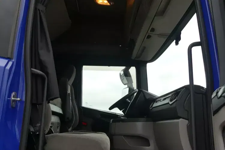 Scania R450 / EURO 6 BEZ EGR / RETARDER / STANDARD / AUTOMAT / zdjęcie 21