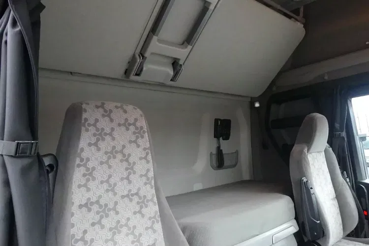 Scania R450 / EURO 6 BEZ EGR / RETARDER / STANDARD / AUTOMAT / zdjęcie 22