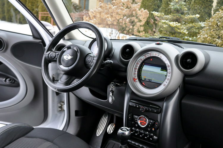 MINI Countryman 1.6T(184KM) ALL4 Xenon Navi Klimatronik Skóry Panorama I Wł Alu18"ASO zdjęcie 26