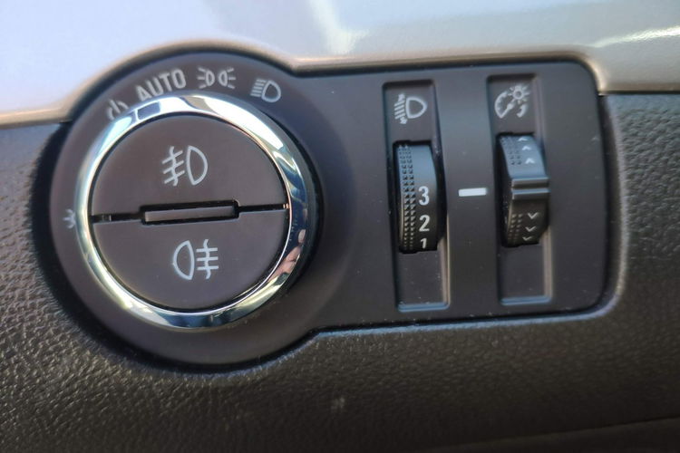 Opel Mokka Bezwypadkowy + Ksiiązka Serwisowa + 2 klucze zdjęcie 17