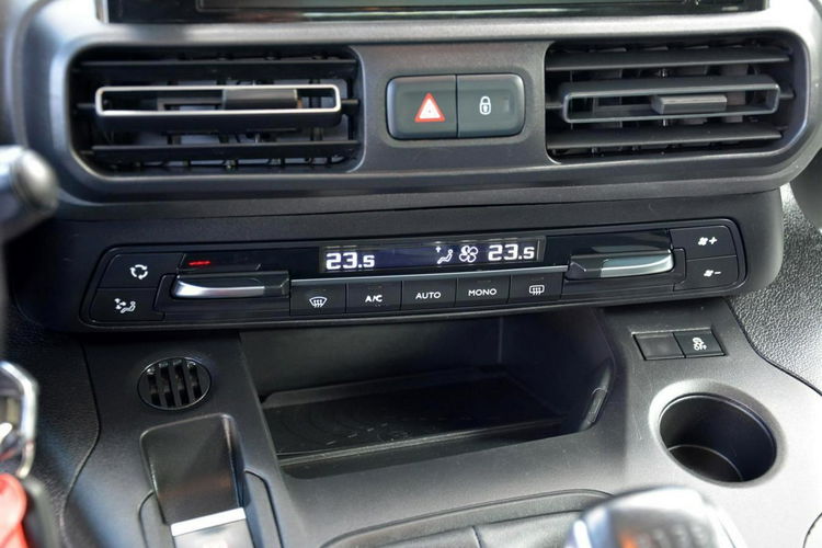 Citroen Berlingo Multispace Ledy RadarACC DużaNavi AndroidAuto Parktronic Aso Hak Alu zdjęcie 30