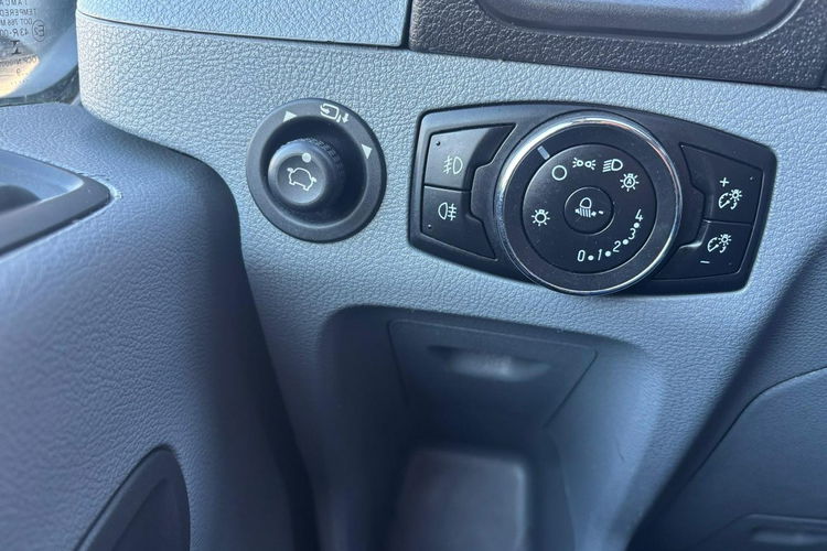 Ford Transit 2019 2.0 170KM MAXI 4.15M paka Salon PL Klimatyzacja Tempomat zdjęcie 9