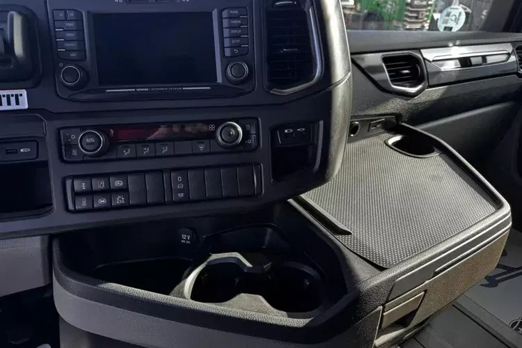 Scania R 450 A4x2LA zdjęcie 9