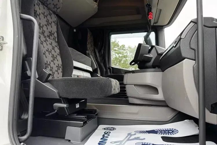 Scania R460a4x2NA ADR FL zdjęcie 15