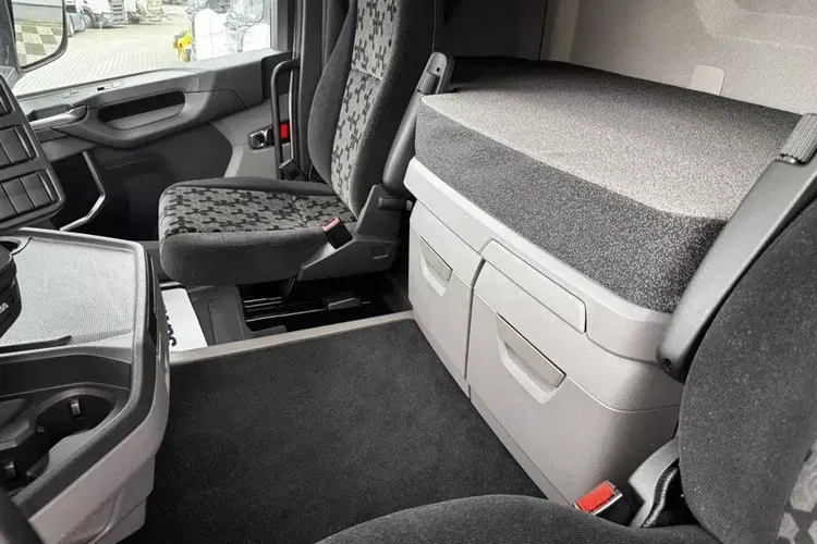 Scania R460a4x2NA ADR FL zdjęcie 8