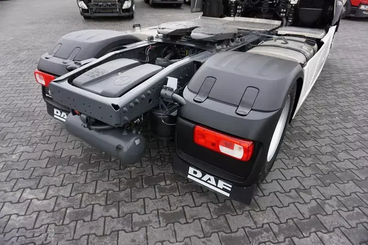 DAF 106 / 480 / EURO 6 / ACC / SUPER SPACE CAB zdjęcie 37