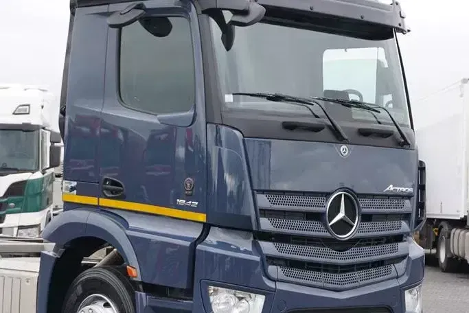 Mercedes zdjęcie 26