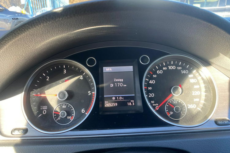 Volkswagen Passat 2.0tdi 177KM 4-Motion R-Line skóry ledy bi xenon Webasto 1.r. Gwarancj zdjęcie 37
