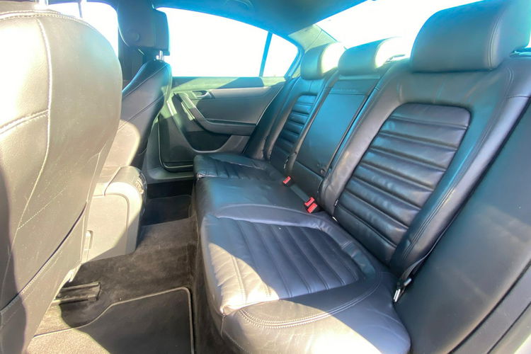 Volkswagen Passat 2.0tdi 177KM 4-Motion R-Line skóry ledy bi xenon Webasto 1.r. Gwarancj zdjęcie 49