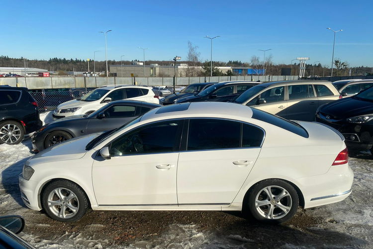 Volkswagen Passat 2.0tdi 177KM 4-Motion R-Line skóry ledy bi xenon Webasto 1.r. Gwarancj zdjęcie 7