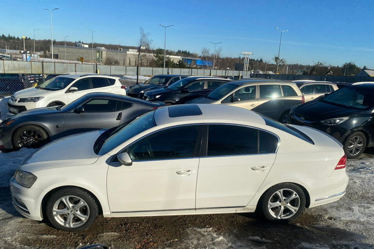 Volkswagen Passat 2.0tdi 177KM 4-Motion R-Line skóry ledy bi xenon Webasto 1.r. Gwarancj zdjęcie 8