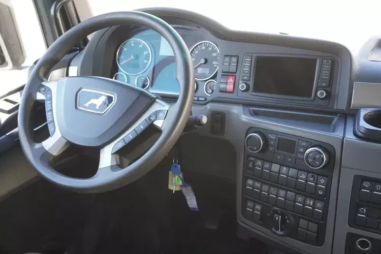 MAN TGX 33.640 6x4 / DMC 70000 kg / 280 tys. km zdjęcie 18