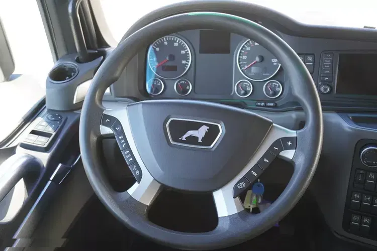 MAN TGX 33.640 6x4 / DMC 70000 kg / 280 tys. km zdjęcie 19