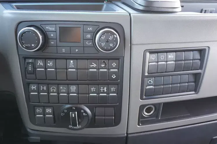 MAN TGX 33.640 6x4 / DMC 70000 kg / 280 tys. km zdjęcie 21