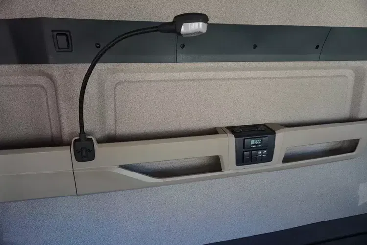 MAN TGX 33.640 6x4 / DMC 70000 kg / 280 tys. km zdjęcie 25