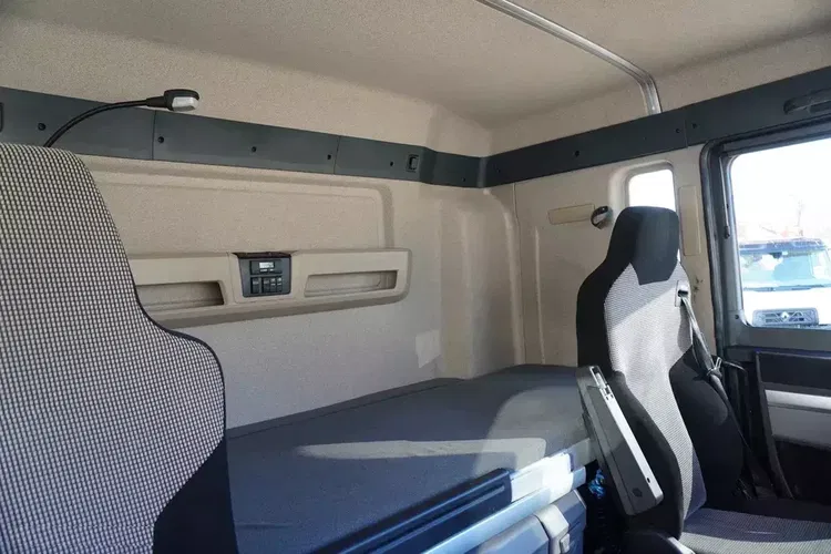 MAN TGX 33.640 6x4 / DMC 70000 kg / 280 tys. km zdjęcie 26