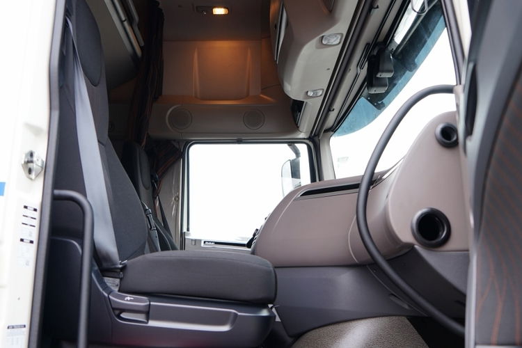 DAF XF 480 / SUPER SPACE CAB / 2022 zdjęcie 38