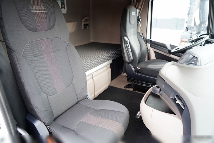 DAF XG 480 / RETARDER / KLIMATYZACJA POSTOJOWA / POLSKI SALON / PO KONTRAKCIE SERWISOWYM zdjęcie 34