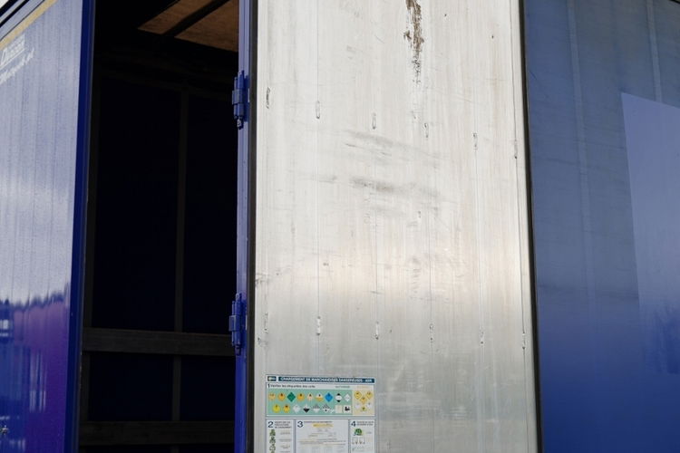 Volvo FH 500 / TANDEM PRZEJAZDOWY 120 M3 / WINDA / KLIMATYZACJA POSTOJOWA / + FRUEHAUF / OŚ PODNOSZONA / SAF / MOCNA PODŁOGA  4x2 zdjęcie 23