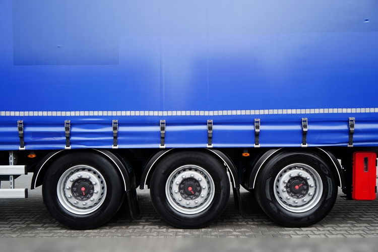 Volvo FH 500 / TANDEM PRZEJAZDOWY 120 M3 / WINDA / KLIMATYZACJA POSTOJOWA / + FRUEHAUF / OŚ PODNOSZONA / SAF / MOCNA PODŁOGA  4x2 zdjęcie 43