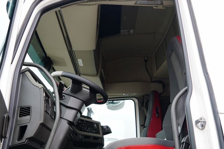 Volvo FH 500 / TANDEM PRZEJAZDOWY 120 M3 / WINDA / KLIMATYZACJA POSTOJOWA / + FRUEHAUF / OŚ PODNOSZONA / SAF / MOCNA PODŁOGA  4x2 zdjęcie 46