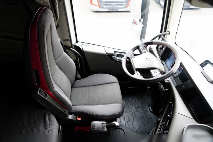 Volvo FH 500 / TANDEM PRZEJAZDOWY 120 M3 / WINDA / KLIMATYZACJA POSTOJOWA / + FRUEHAUF / OŚ PODNOSZONA / SAF / MOCNA PODŁOGA  4x2 zdjęcie 50