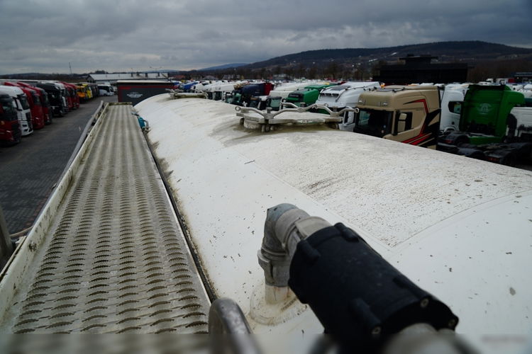 Feldbinder / CEMENTONACZEPA / 2 KOMORY / 37 000 L / SILOS / DO MATERIAŁÓW SYPKICH  / ALUFELGI zdjęcie 14