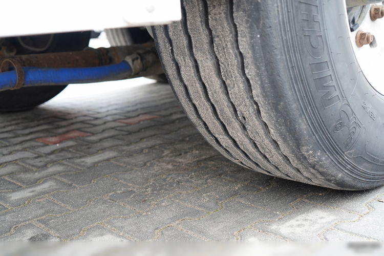 Feldbinder / CEMENTONACZEPA / 2 KOMORY / 37 000 L / SILOS / DO MATERIAŁÓW SYPKICH  / ALUFELGI zdjęcie 17