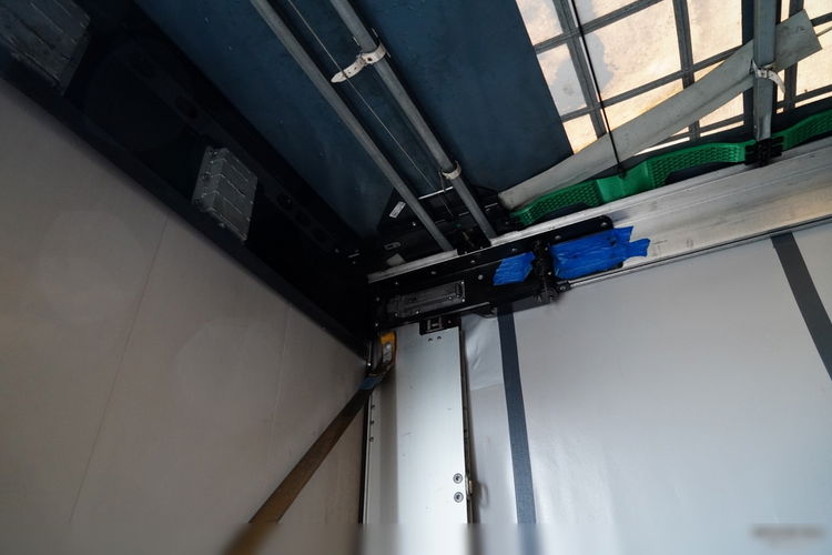 Wielton FIRANKA / MEGA / DACH PODNOSZONY / SYSTEM BDE - ROZSUWANE SŁUPKI / SAF / DACH ZBROJONY zdjęcie 21