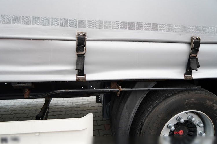 Wielton FIRANKA / MEGA / DACH PODNOSZONY / SYSTEM BDE - ROZSUWANE SŁUPKI / SAF / DACH ZBROJONY zdjęcie 23